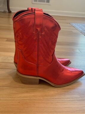 Shu Shop Red Metallic Cowgirl Boots Like New Concert Swiftie Size 8.5 Rodeo